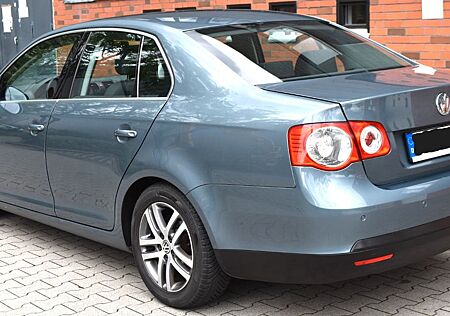 VW Jetta Volkswagen 2.0 FSI Sportline Sportline