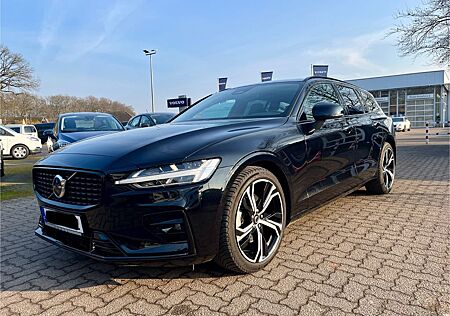 Volvo V60 Kombi B4 Ultimate Dark Mild-Hybrid