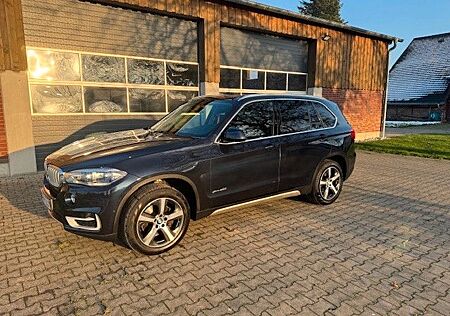 BMW X5 xDrive40d -Kamera/Pano/AHK/Leder/Softclose..