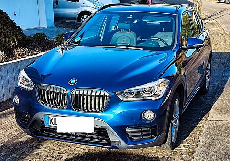 BMW X1 xDrive18d Sport in sehr gutem Zustand