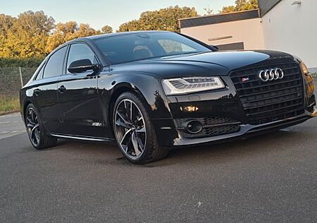 Audi S8 4.0 TFSI plus tiptronic quattro -