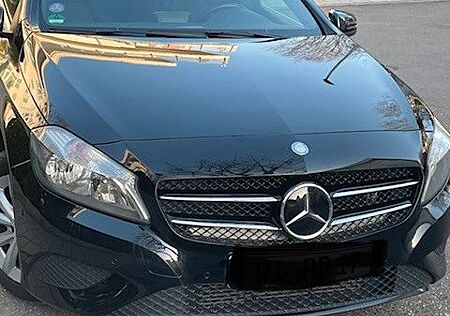 Mercedes-Benz A 180 -