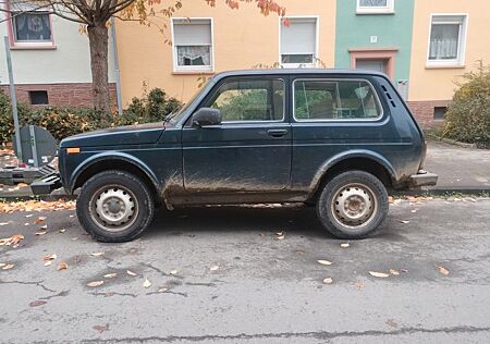 Lada Niva Urban 4x4 Plus Urban Plus