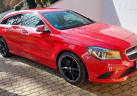 Mercedes-Benz CLA 200 Shooting Brake CLA 200 Urban Shootin...