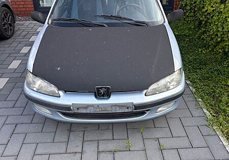 Peugeot 106