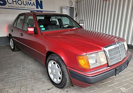 Mercedes-Benz 260 260E*Rostfrei* H-Kennzeichen*Tüv Neu*Schiebedach