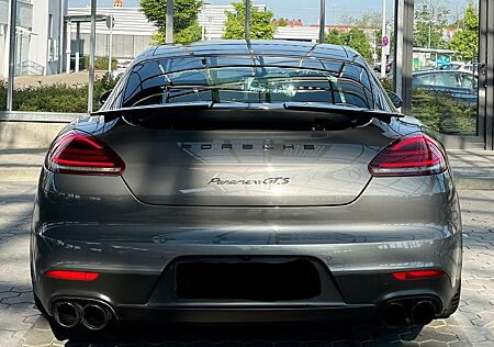 Porsche Panamera GTS / Sport-Chrono / Bose uvm.