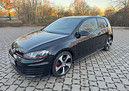 VW Golf Volkswagen 2.0 GTI DSG