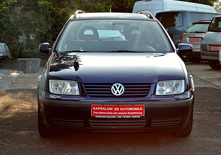 VW Bora Volkswagen Variant 1,6L Automatik*AHK*Klima*Inspektion