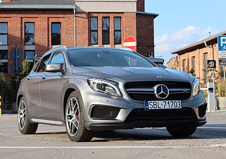 Mercedes-Benz GLA 45 AMG 4MATIC DCT AMG