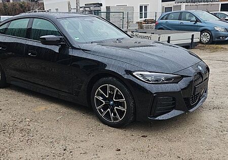 BMW i4 Gran Coupe M50 eGSD,AHK,RFK,AWD,81kwH