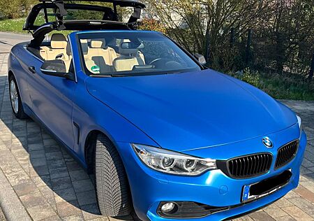 BMW 420i Cabrio Leder, blau foliert