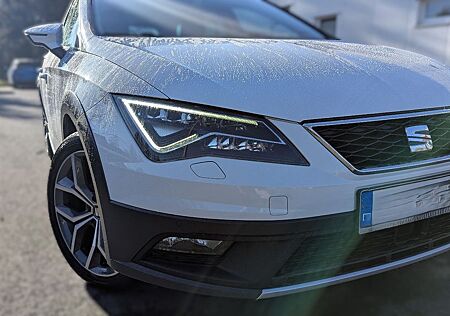 Seat Leon X-Perience 2.0 TDI 4Drive DSG | Stdhzg