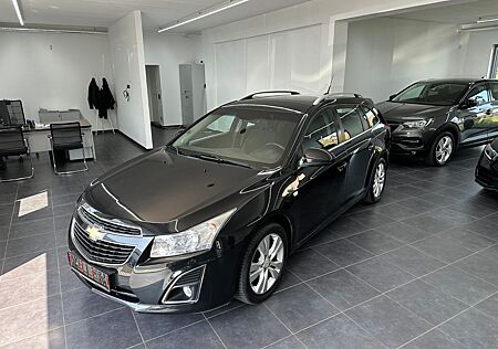 Chevrolet Cruze Station Wagon LTZ-Autom-Teilleder-Navi-