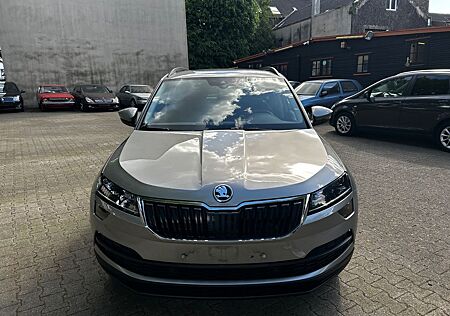 Skoda Karoq Style*LED*ACC*NAVI*KEY FREE*AUTOMATIK*