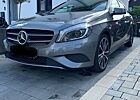 Mercedes-Benz A 180 Sport Line / Automatik / Xenon / Teilleder