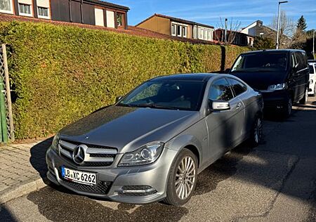 Mercedes-Benz C 250 BlueEFFICIENCY Coupé Autom. -