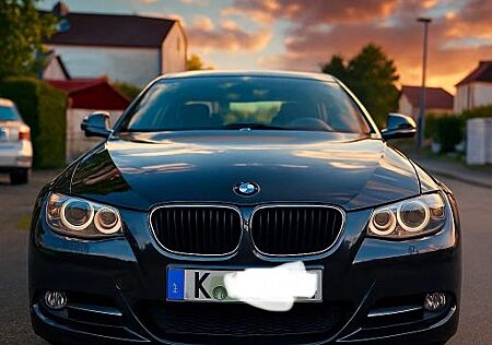 BMW 320d Coupé -e92 BJ 2012 Automatik