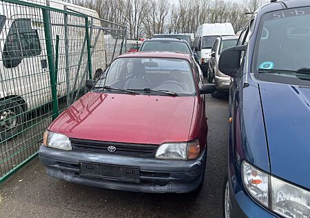 Toyota Starlet 1.3 XLi
