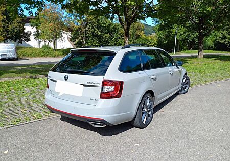 Skoda Octavia 2.0 TDI SCR DSG 4x4 RS60 Combi RS60