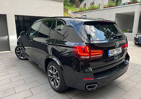 BMW X5 xDrive40d -HUD AHK 7-Sitze Pano LED Hzg M-Spo