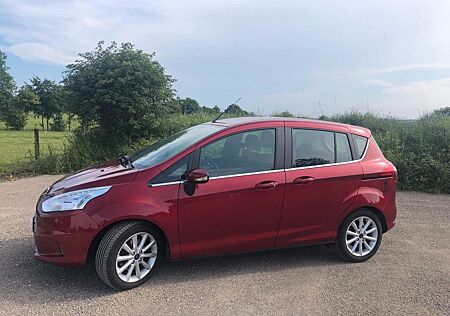 Ford B-Max 1,0 EcoBoost 92kW S/S Titanium Titanium