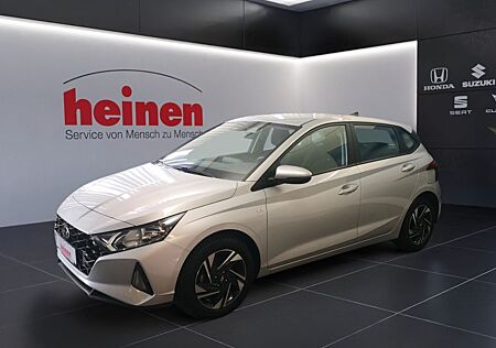 Hyundai i20 Trend +FLA LM PDC Navi