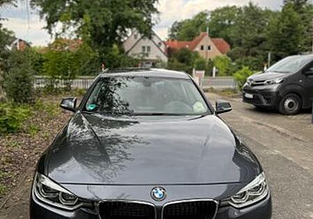 BMW 320d -