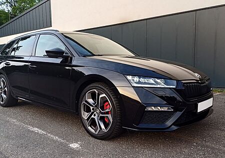 Skoda Octavia 2.0 TSI DSG RS PLUS Ko. Alu-19 Alcantara