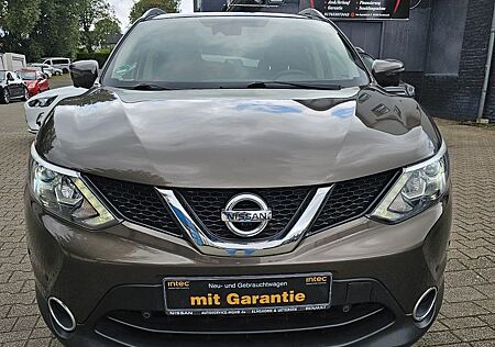 Nissan Qashqai 1.6 dCi DPF 360°