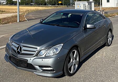 Mercedes-Benz E 300 Coupé BlueEFFICIENCY ELEGANCE EL...