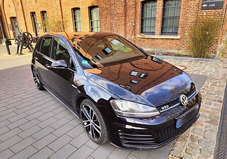 VW Golf Volkswagen 2.0 GTD inkl. Winterreifen auf Alufelge