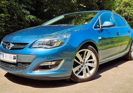 Opel Astra 2.0 CDTI ecoFLEX Exklusiv Start/Stop E...