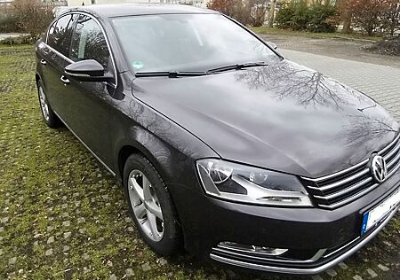 VW Passat Volkswagen 2.0 TSI Highline Braun/Braun