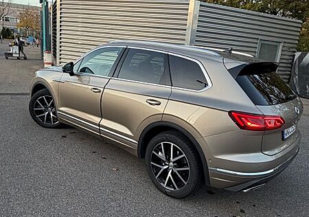 VW Touareg Volkswagen 3.0 V6 TDI 210kW 4MOTION Tiptronic -