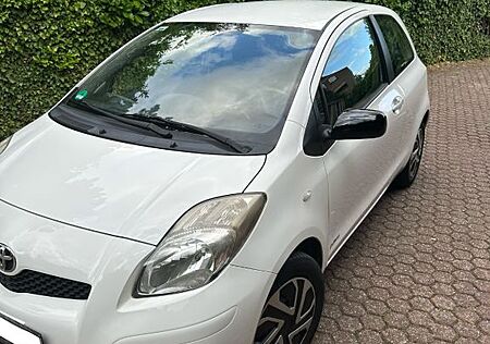Toyota Yaris 1,0-l-Dual-VVT-i -