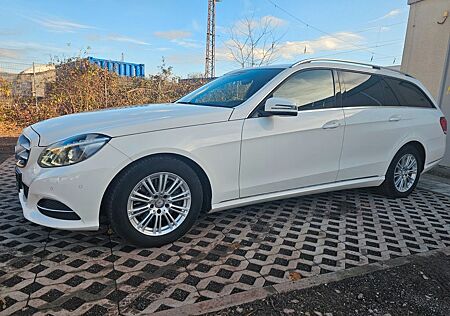 Mercedes-Benz E 200 E T-Modell CGI BlueEfficiency