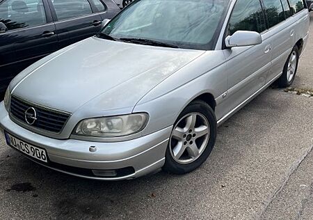 Opel Omega 2,6 V6 Caravan