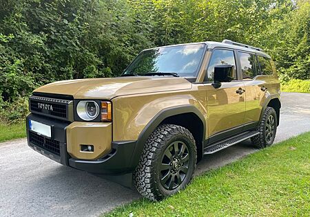 Toyota Land Cruiser 2.8 D-4D 4WD First Edition Auto...