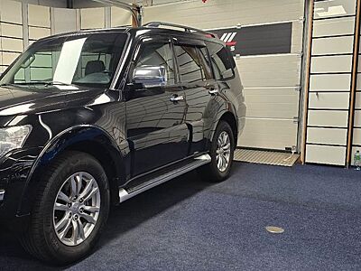 Mitsubishi Pajero 3.2 DI-D Edition 100, 156tkm