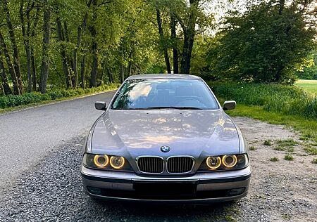 BMW 523i E39 | TÜV NEU - 03/27 !!!