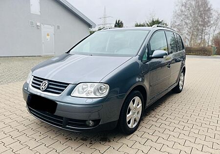 VW Touran Volkswagen 1.9 TDI DSG Highline 7 Sitzer Vollaust.