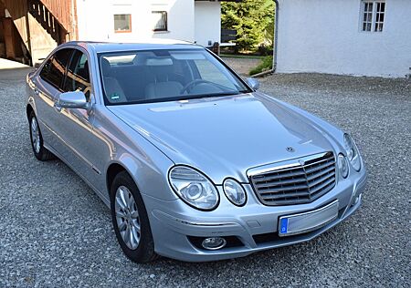 Mercedes-Benz E 200 KOMPRESSOR Elegance (Mopf) * TÜV neu