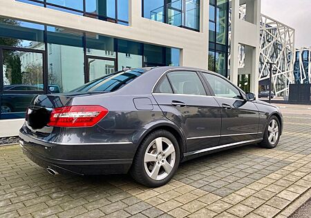 Mercedes-Benz E 350 CGI BlueEFFICIENCY AVANTGARDE AVANTGARDE