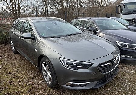 Opel Insignia Sports Tourer 1.6CDI Automatik -GRAU-