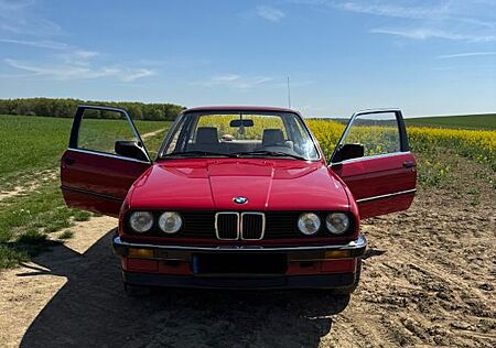BMW 318 E30 IA