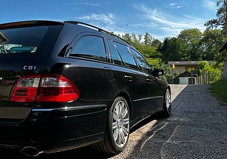 Mercedes-Benz E 320 CDI T AVANTGARDE Avantgarde