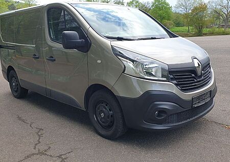 Renault Trafic DCI 140 NAVI AHK STANDHEIZUNG PDC