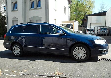 VW Passat Variant Volkswagen Comfortline+ DSG+NAVI+KLIMA+AHK *