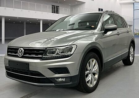 VW Tiguan Volkswagen Highline 2.0 TDI DSG AHK+Navi+LED+AppBC